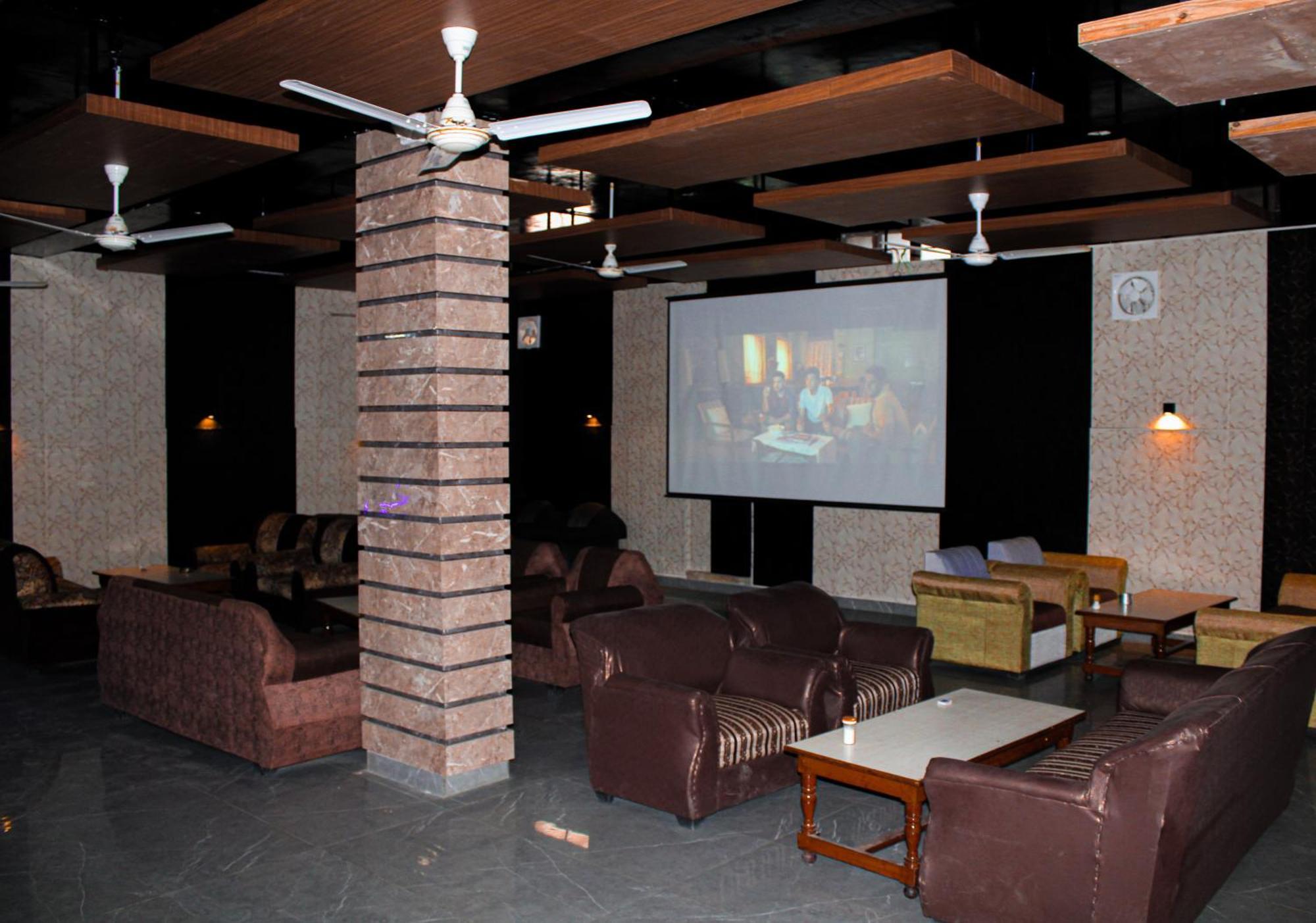 Sangam Hotel Chirawa Extérieur photo