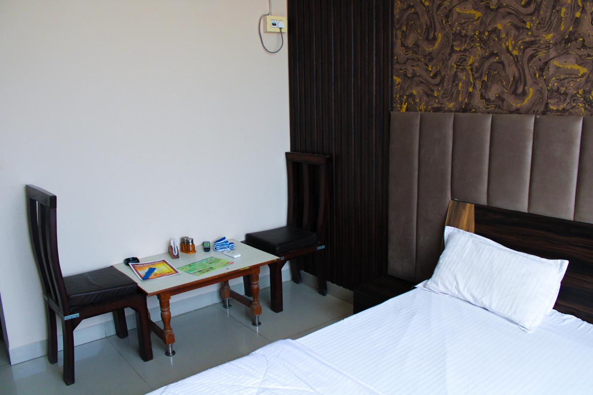 Sangam Hotel Chirawa Extérieur photo
