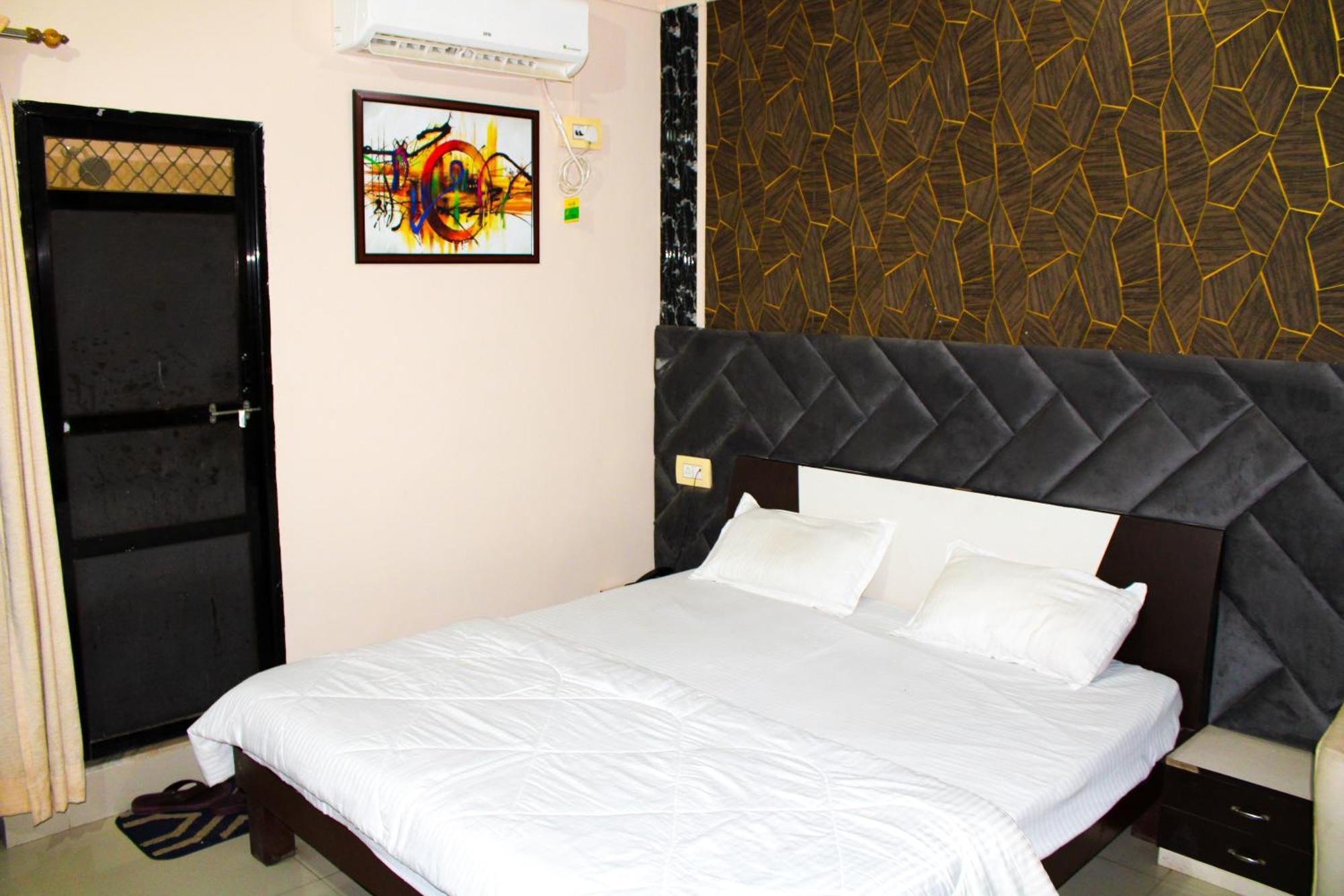 Sangam Hotel Chirawa Extérieur photo